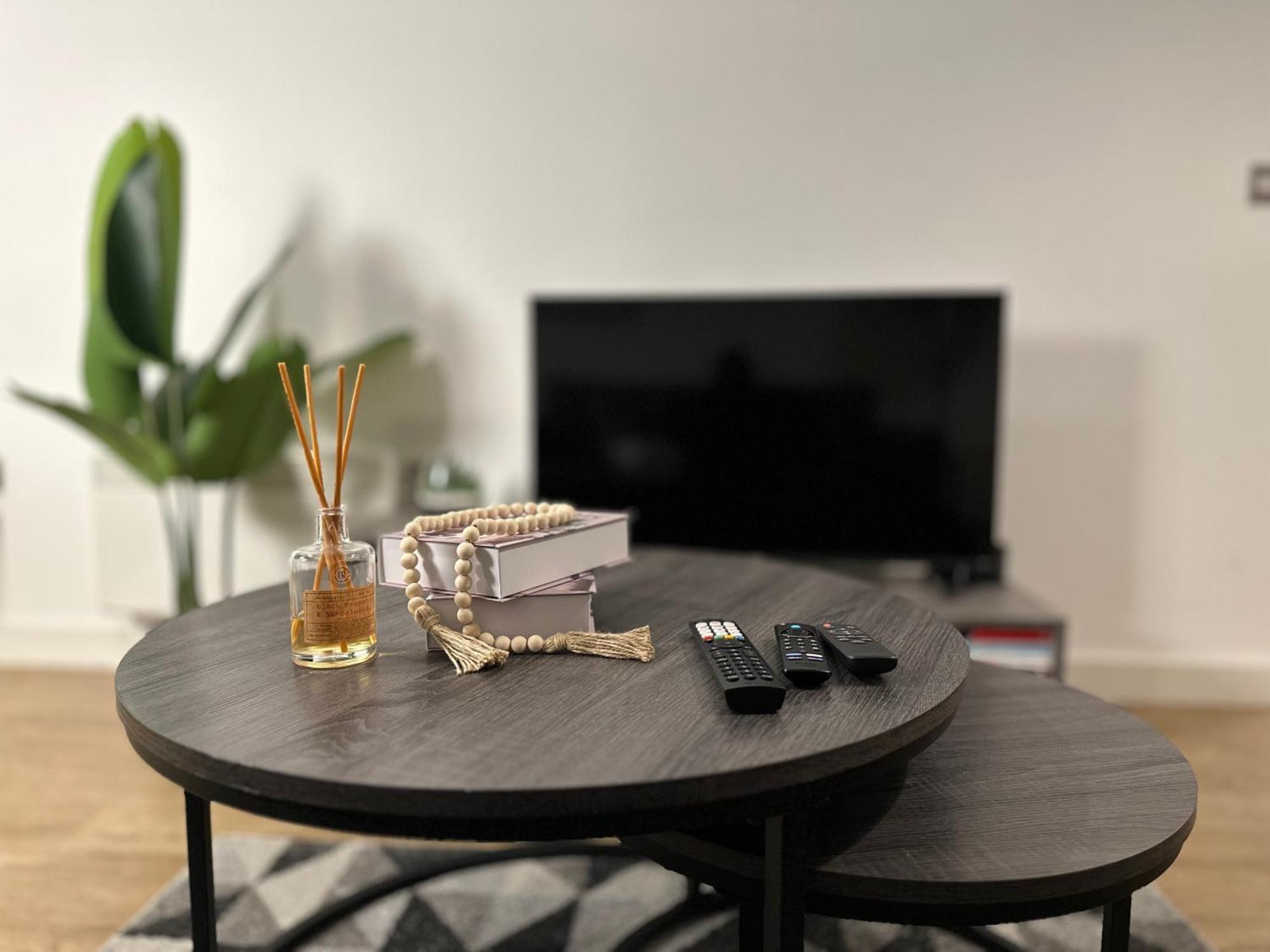 Cozy City Centre Apartment With Free Parking And Free Gym Birmingham Buitenkant foto